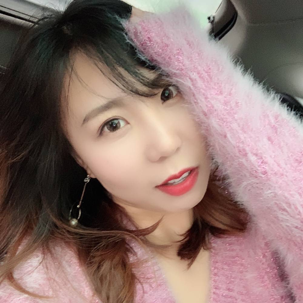 没故事的女同学的照片