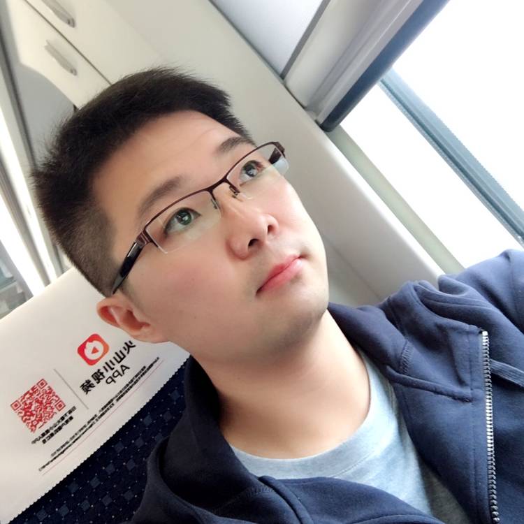 认真的星星的照片