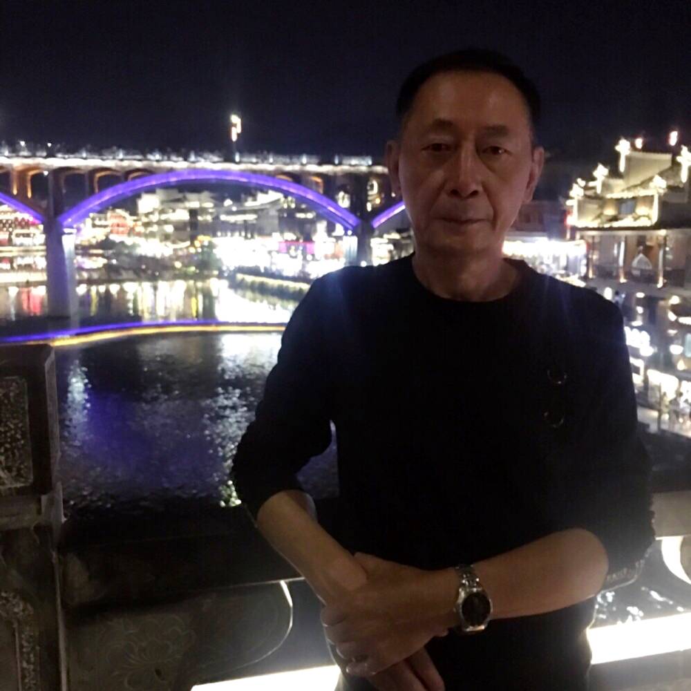 大㕍飞的照片