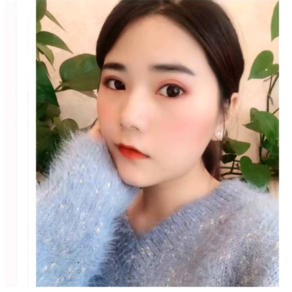 害羞的小仙女的照片