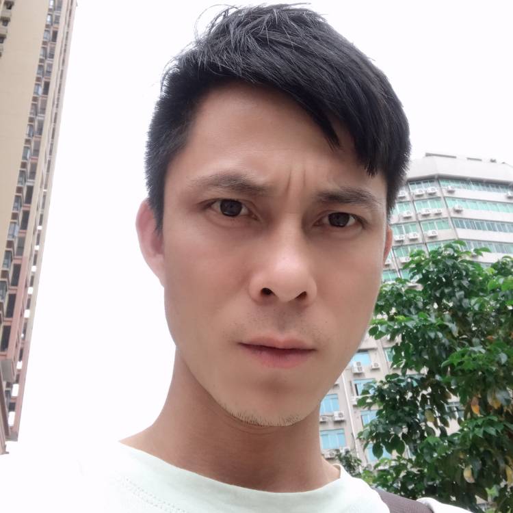 情动爱恋靓丽的照片