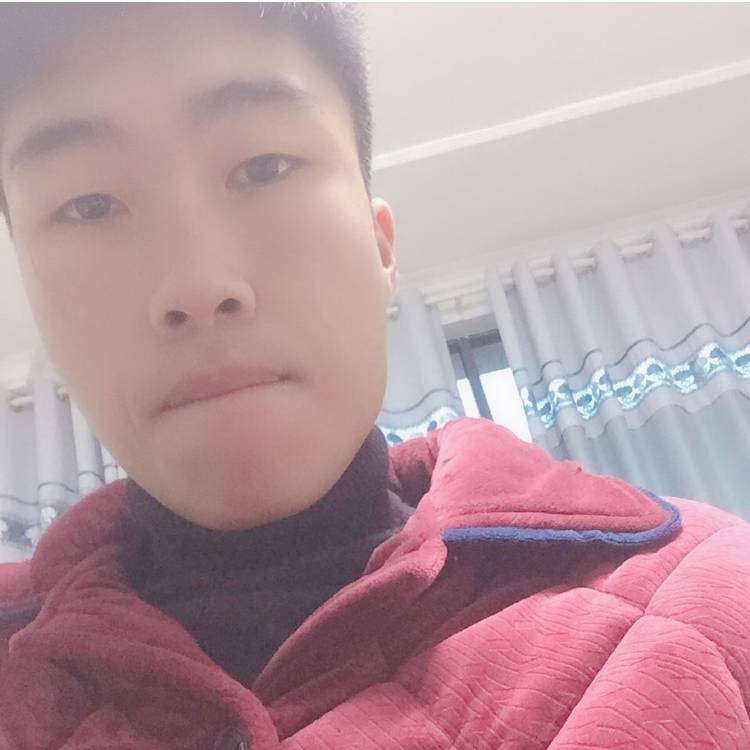 阿诗玛先生的照片
