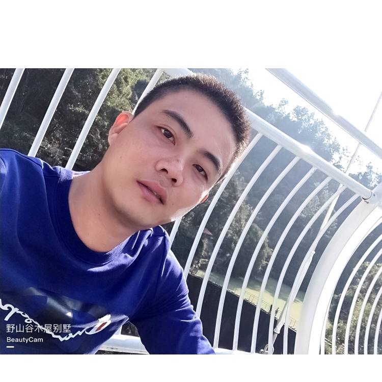 杨银成的照片