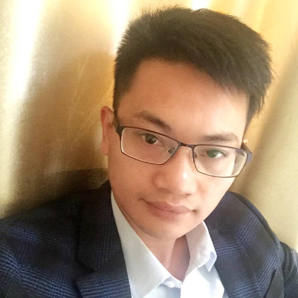 上锁心门的照片