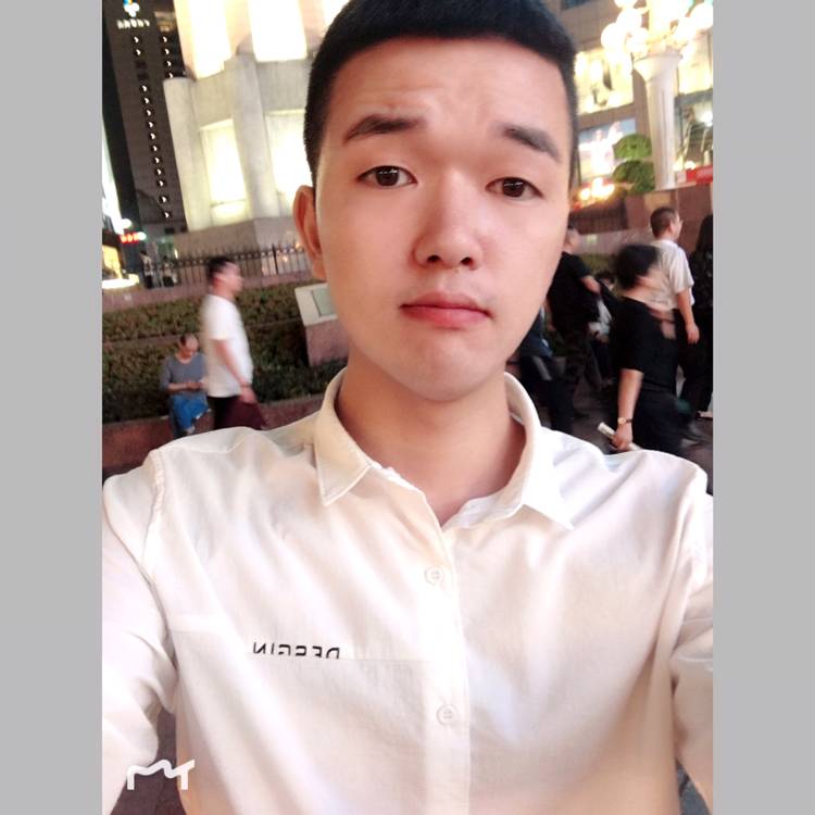 正儿八经交女友的照片
