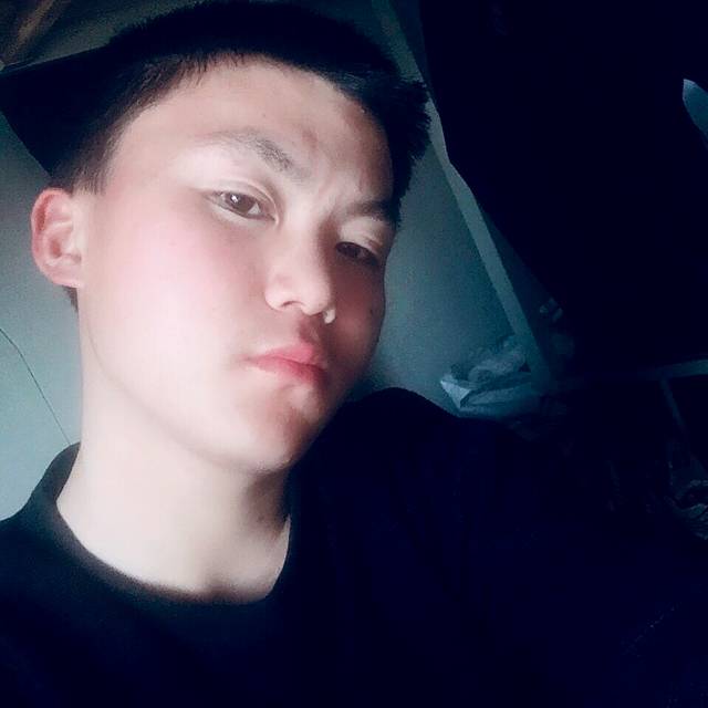 一个人在等一座城的照片