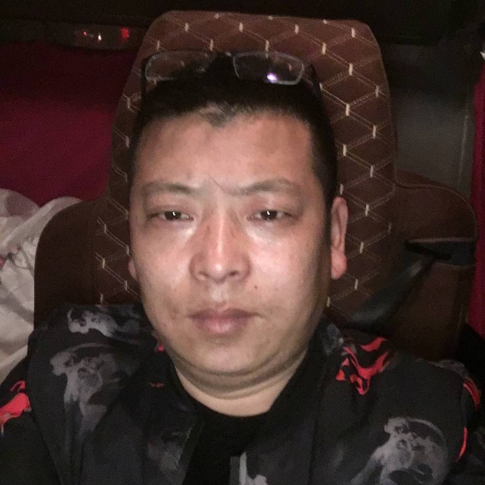 电脑爱笑的照片