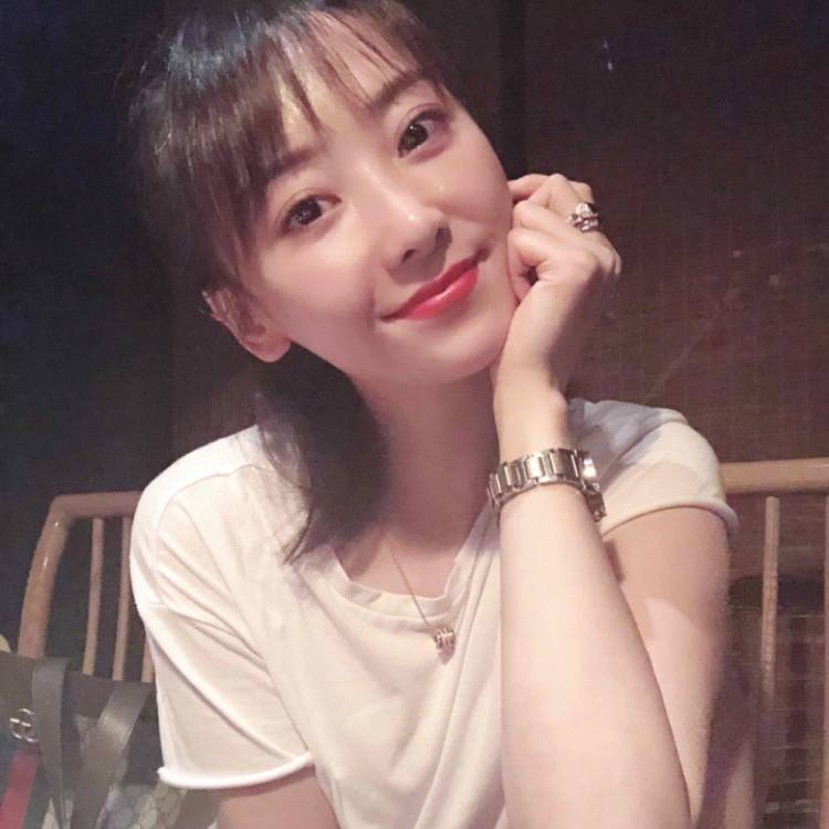 香菇倾心清秀的照片