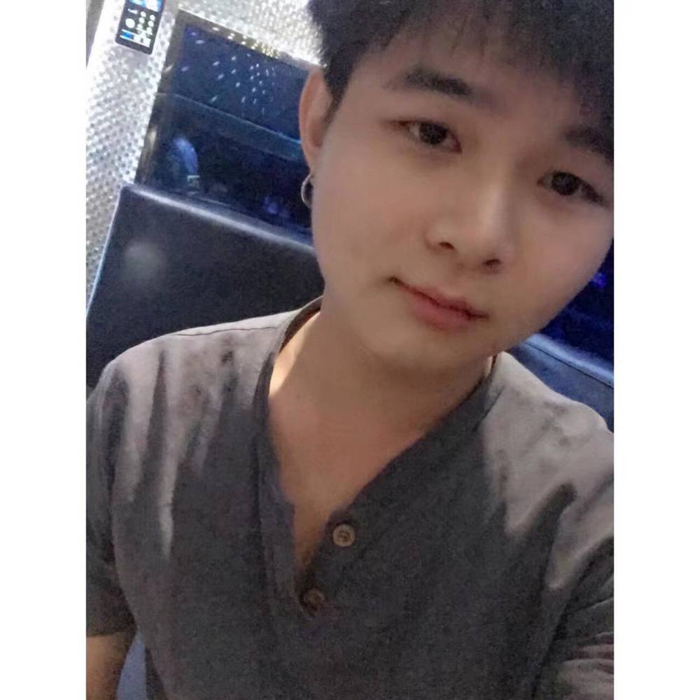 不动于衷的照片