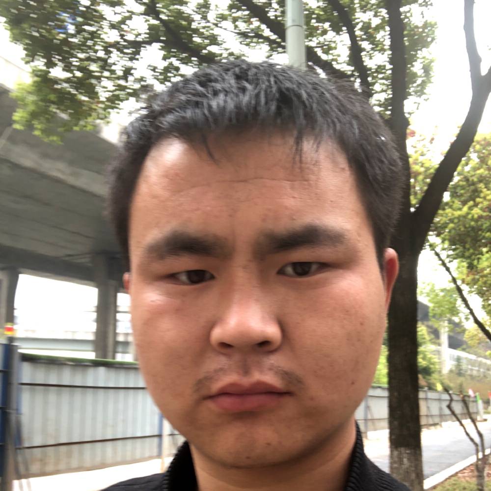 自信拾忆夏露的照片