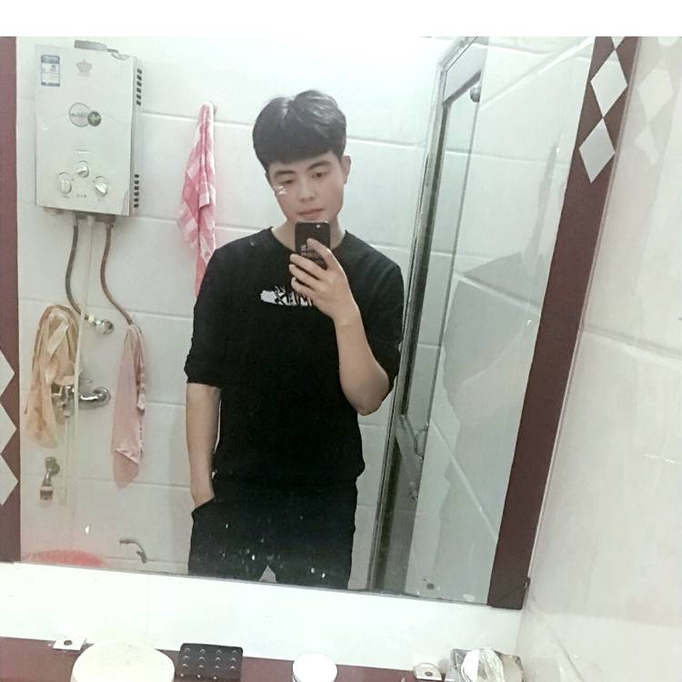 我是猛男。的照片