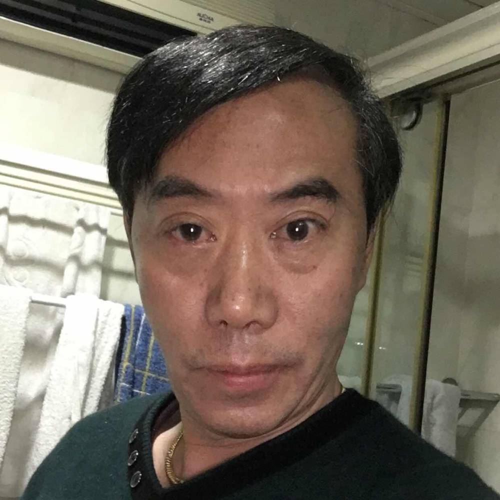 蓝天凝眸心灵美的照片