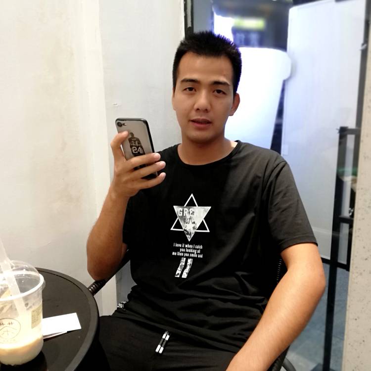 蚂蚁冷艳的照片