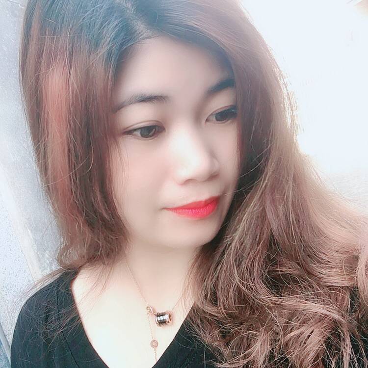 等待挽手小蝴蝶的照片