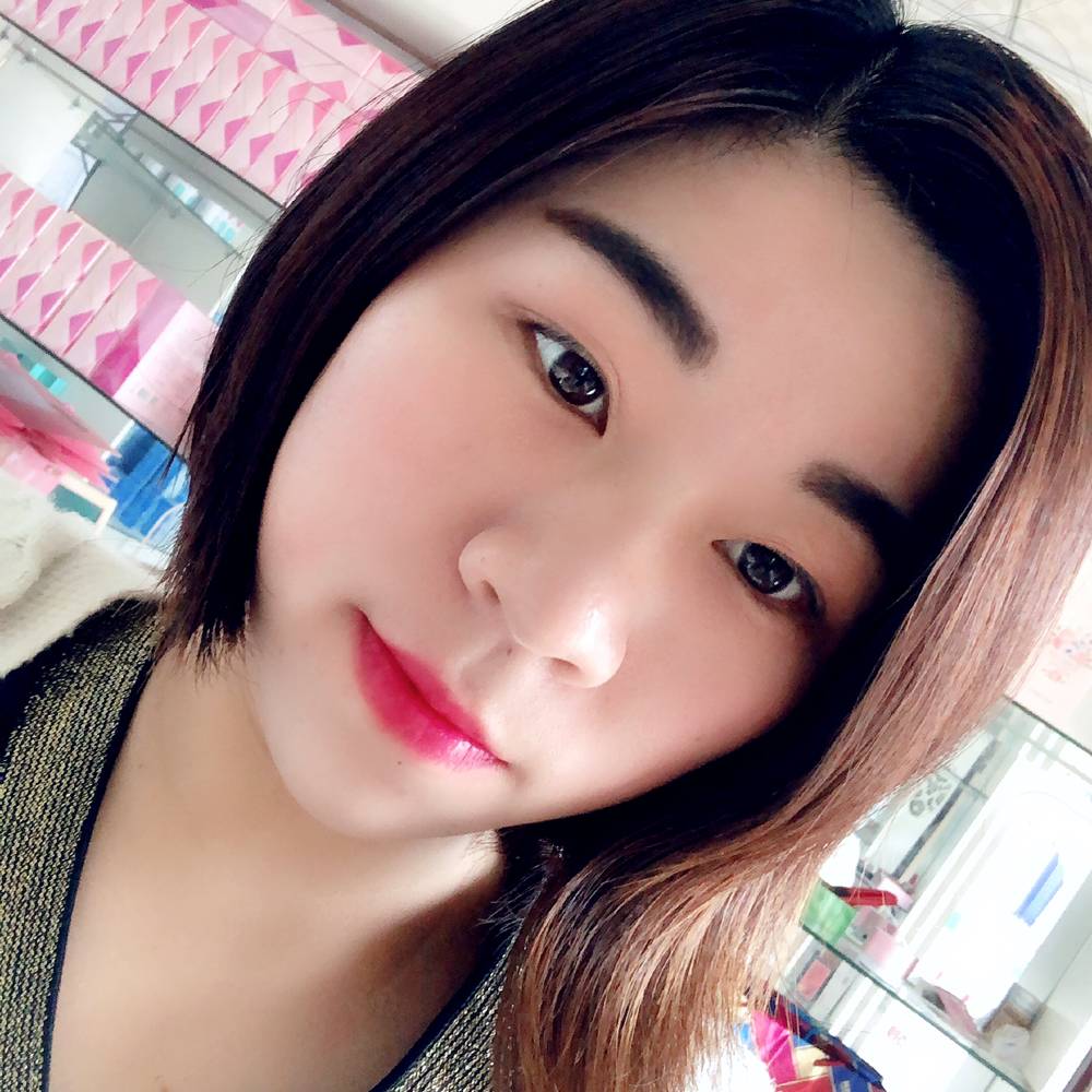 草莓那可爱的照片