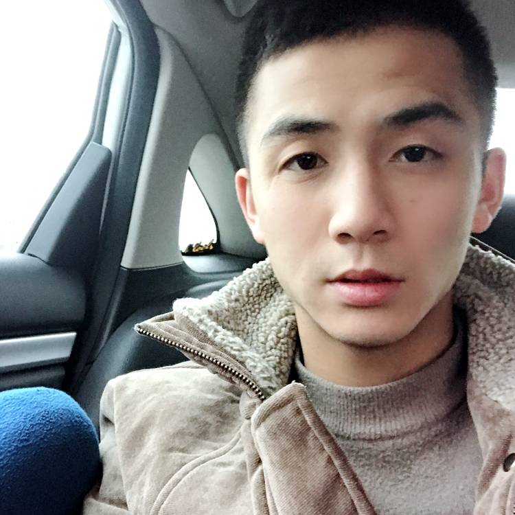 魏小凯的照片