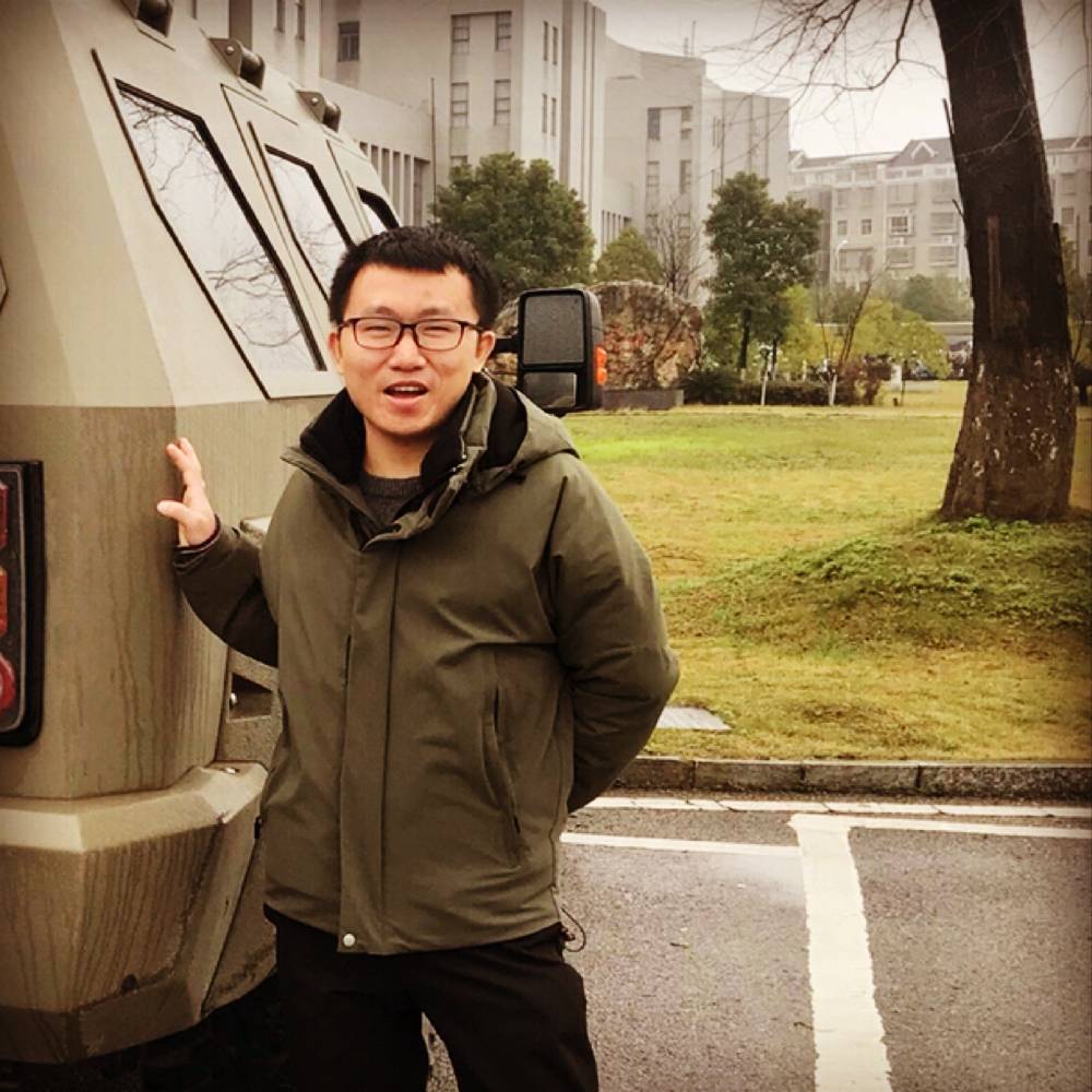 少女泪了多情的照片