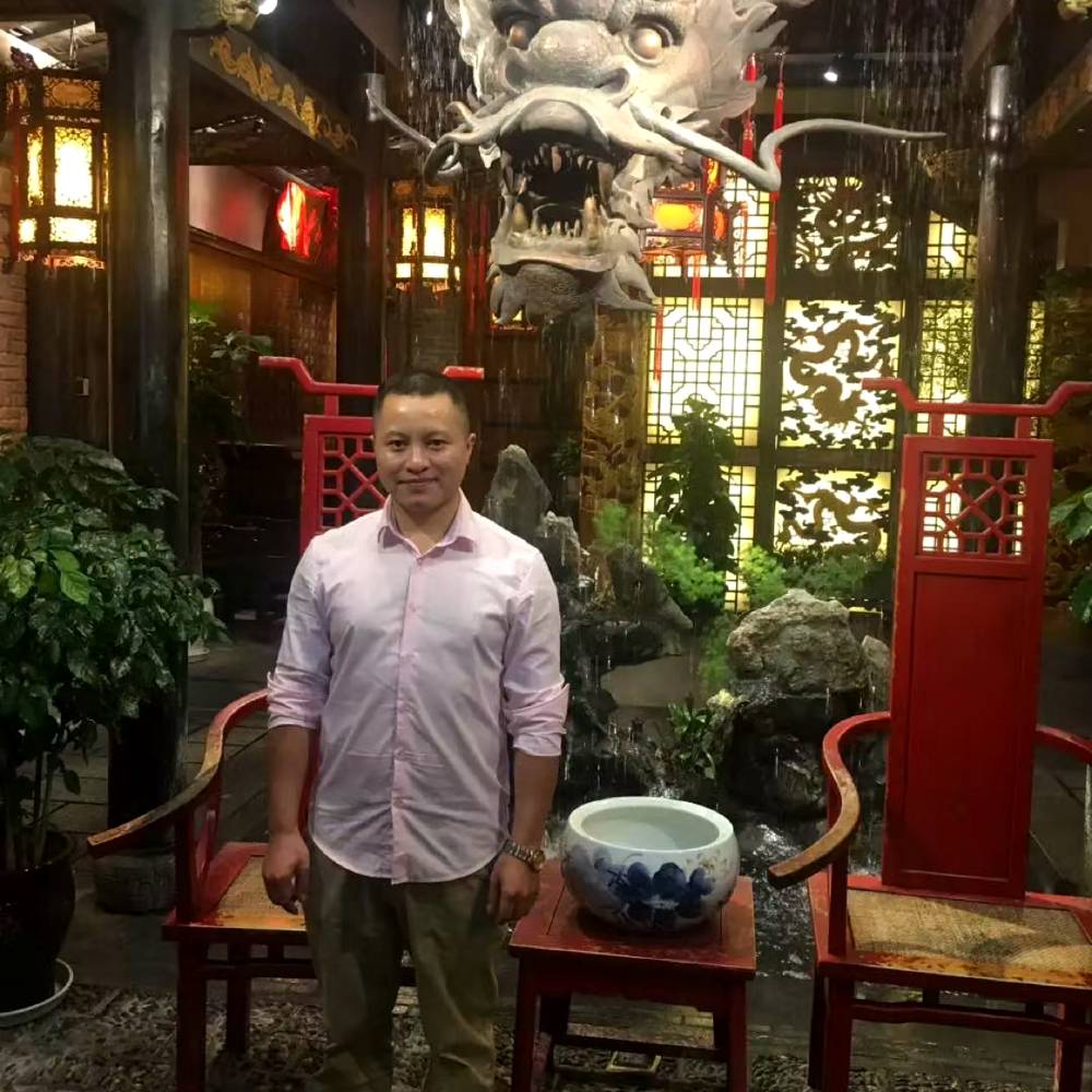 古董收藏家的照片