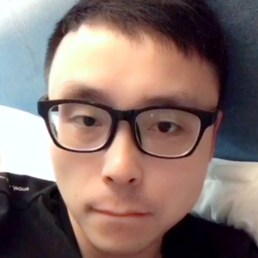 开车去兜风的照片