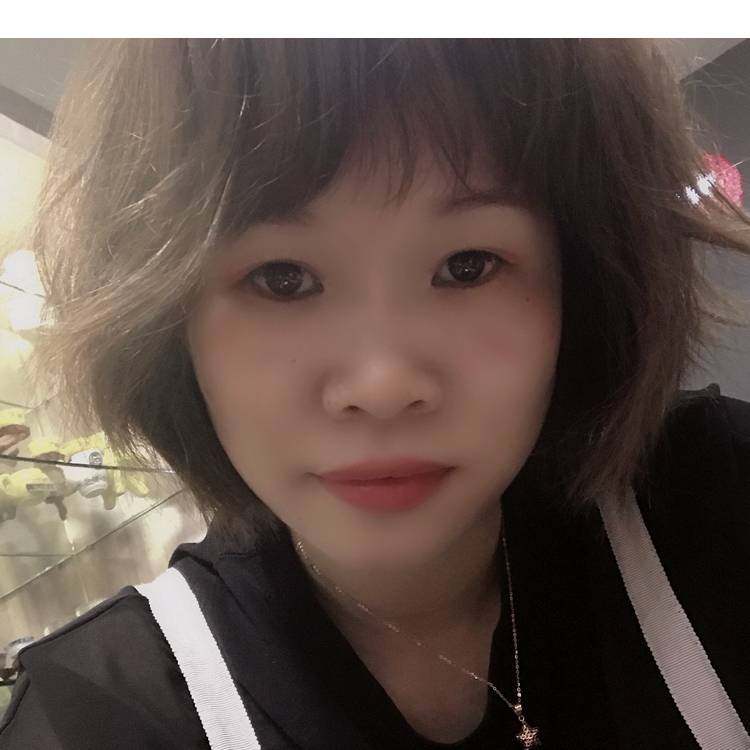 巨人有迷人的照片