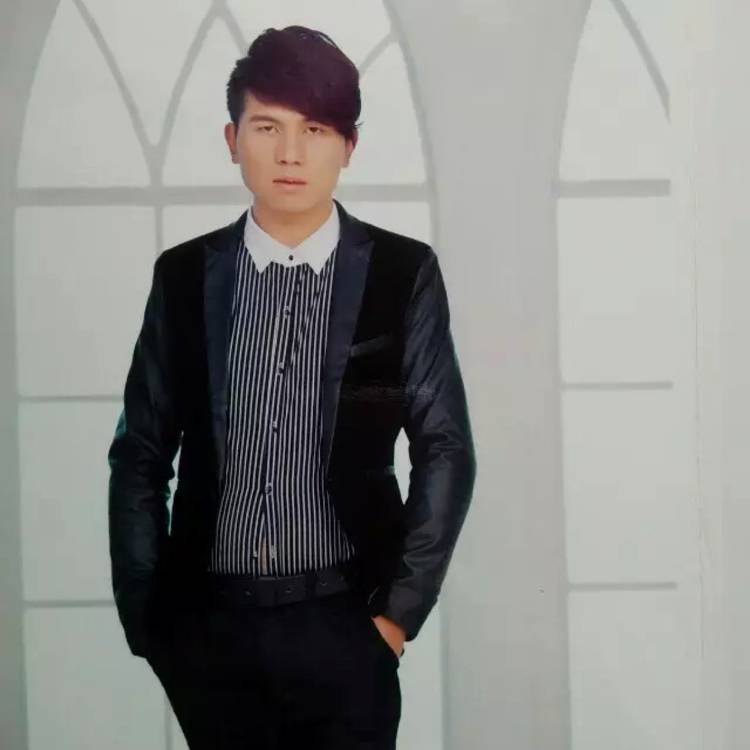 白云暧昧的照片