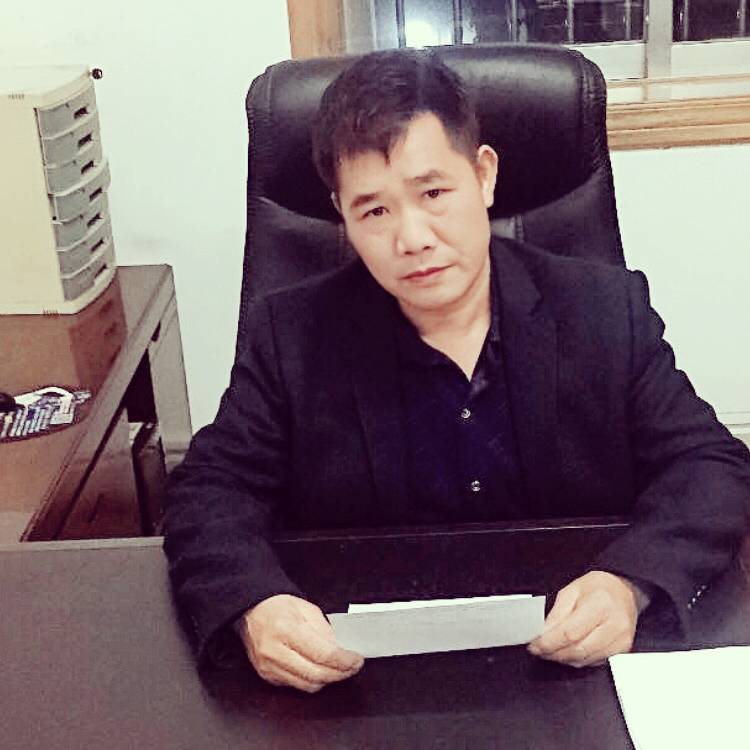 发卡开心的照片