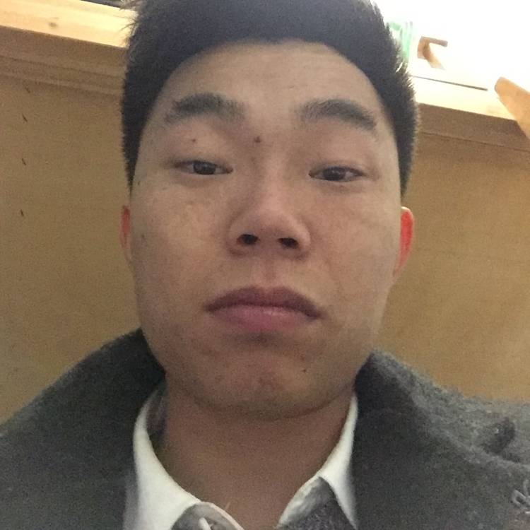 缘分下的天空。的照片