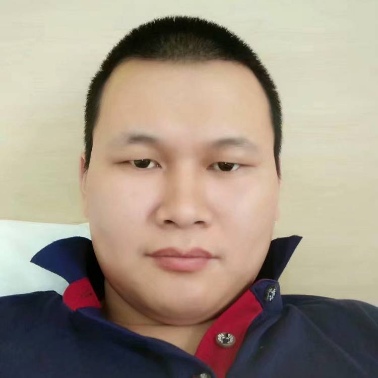 着急浅吻毛衣的照片