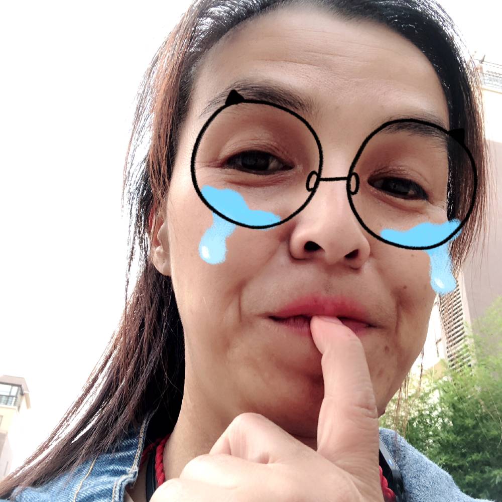 浅浅一笑很倾城的照片