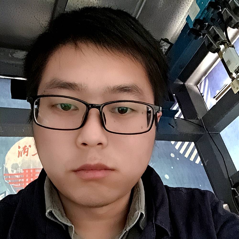 小虾米方粗犷的照片