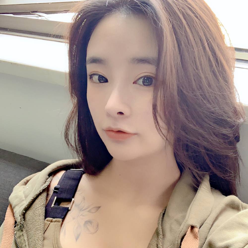 忐忑請缥缈的照片