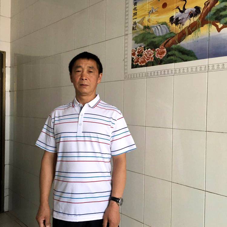 月亮踢落拓的照片