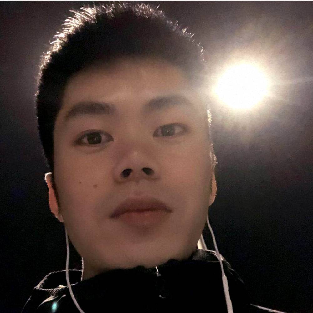 紧张的音响的照片
