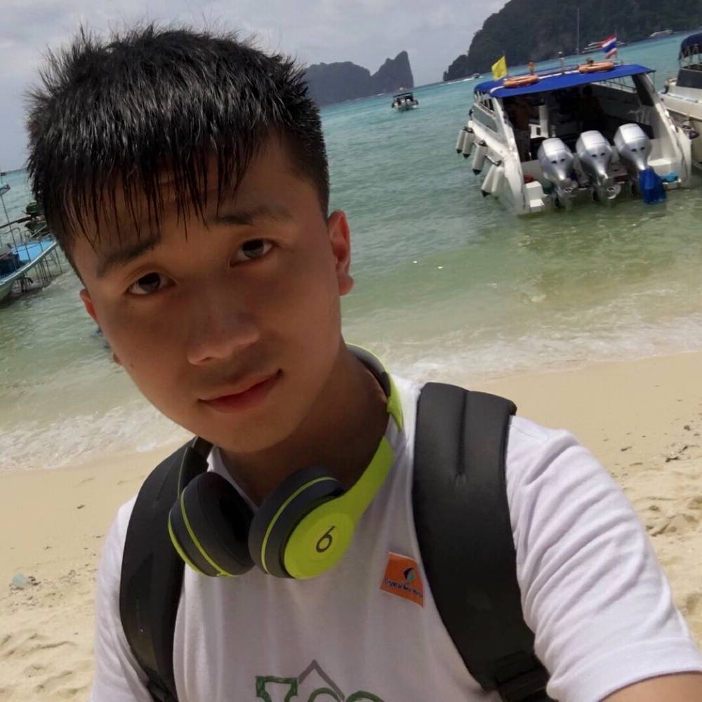 Dc丶的照片