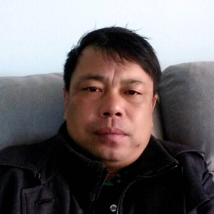 佘武的照片