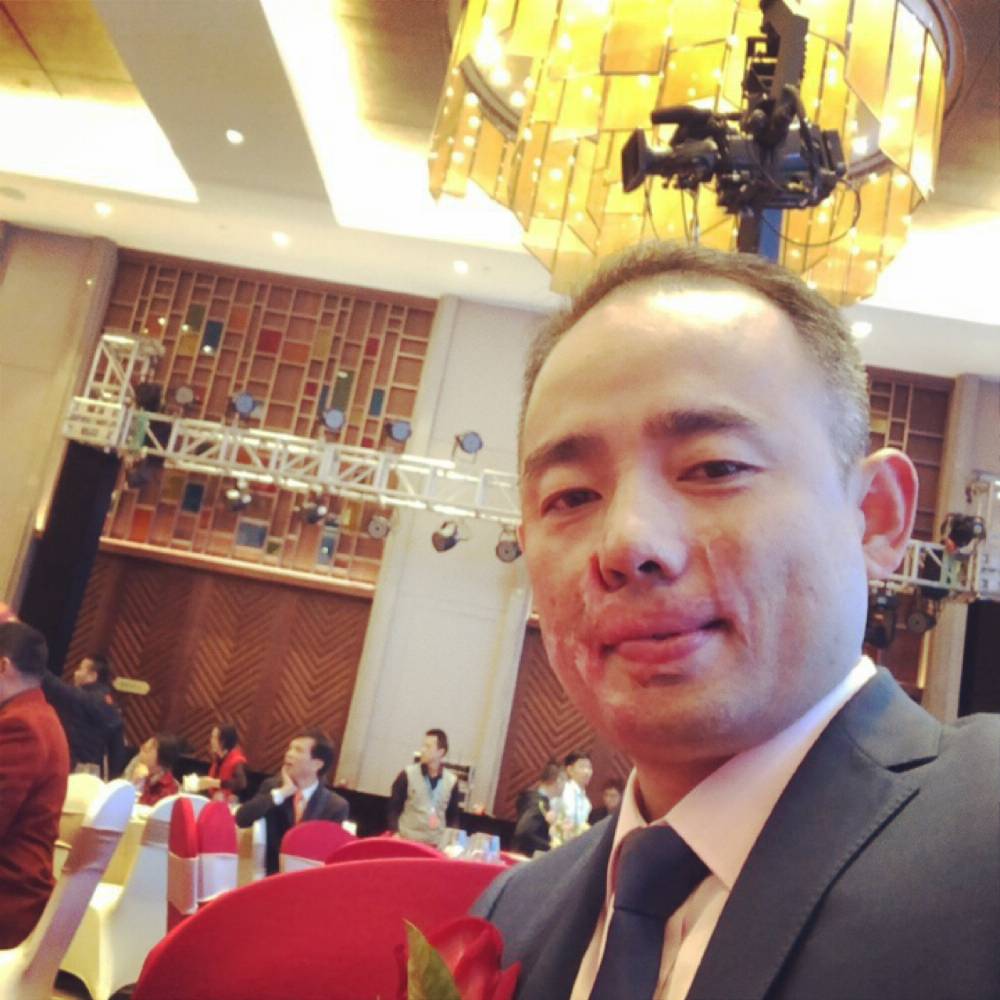 痴情那云朵的照片