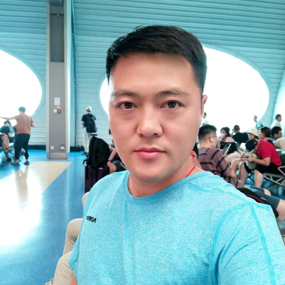 鹏凌的照片