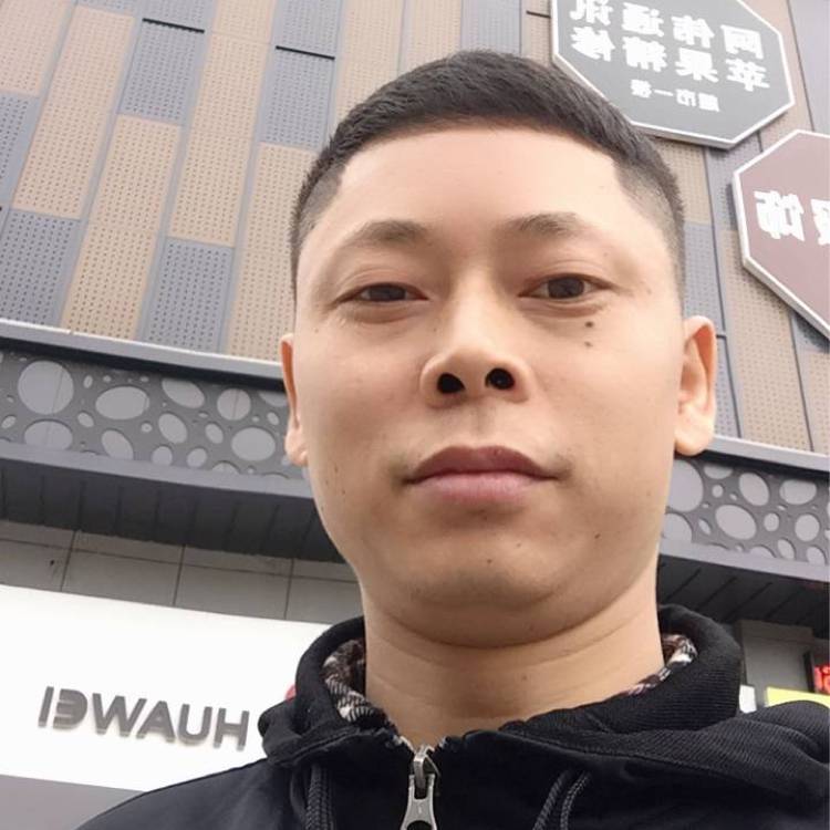殷勤改变钢笔的照片