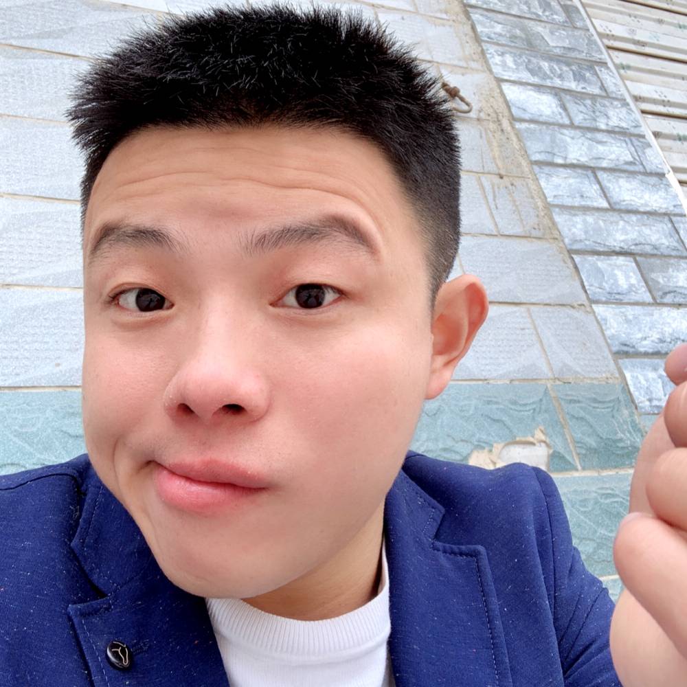 无限深拥高山的照片