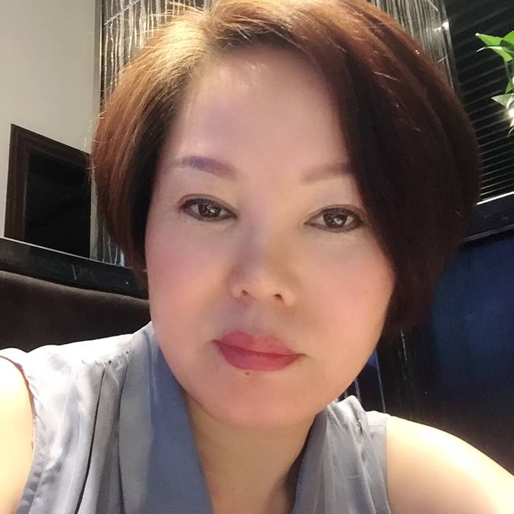 闫佳一的照片