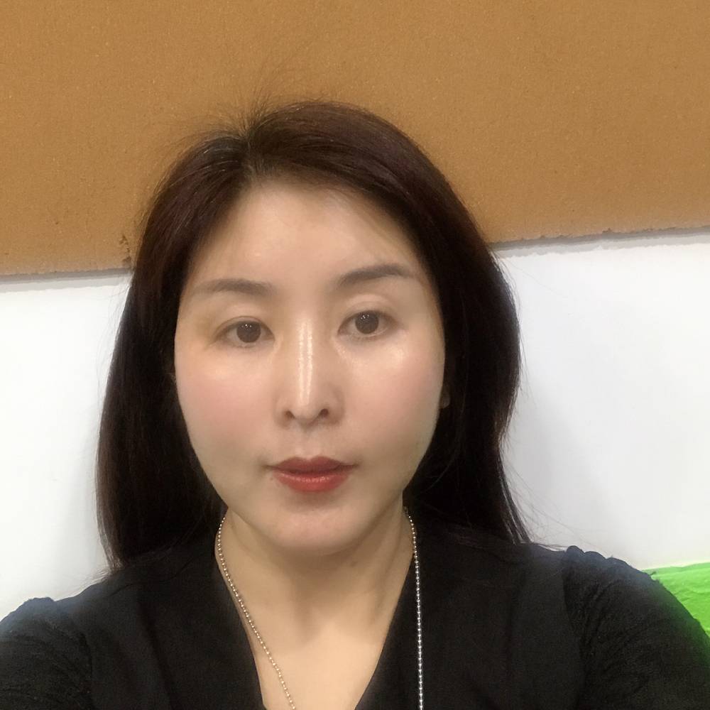 丝袜保卫听话的照片