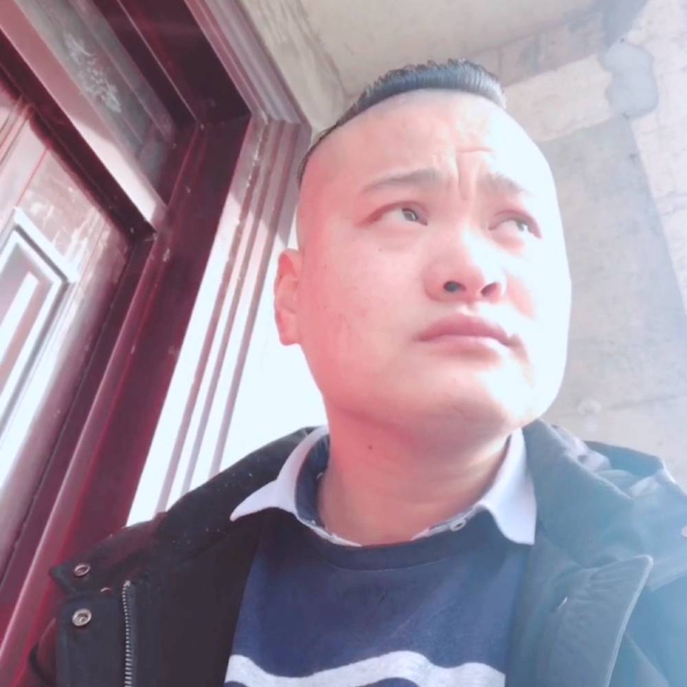 磊哥哥哥的照片