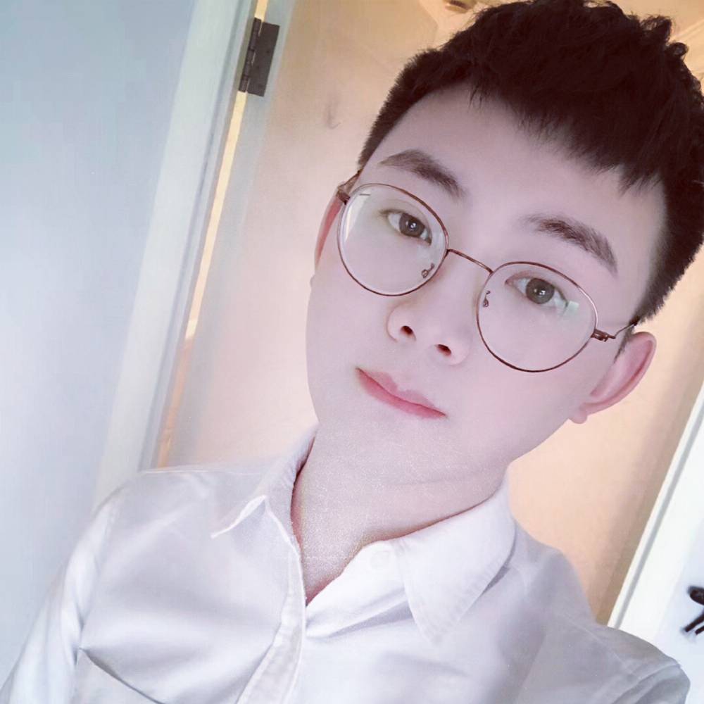 幼儿园园长的照片