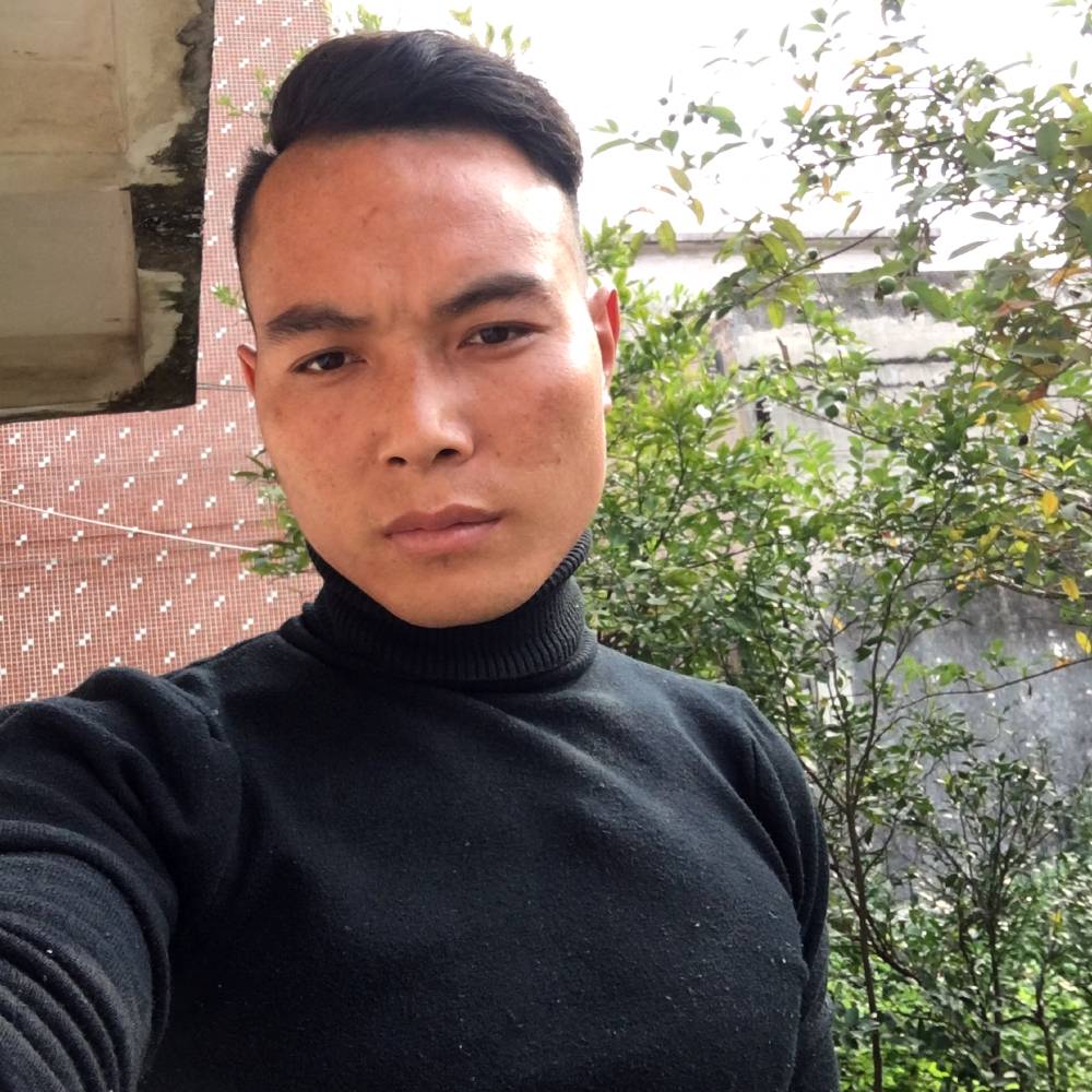 轻松爱巨人的照片
