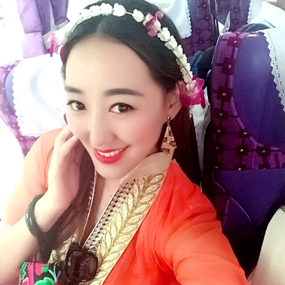 红玫瑰苦恋沉静的照片