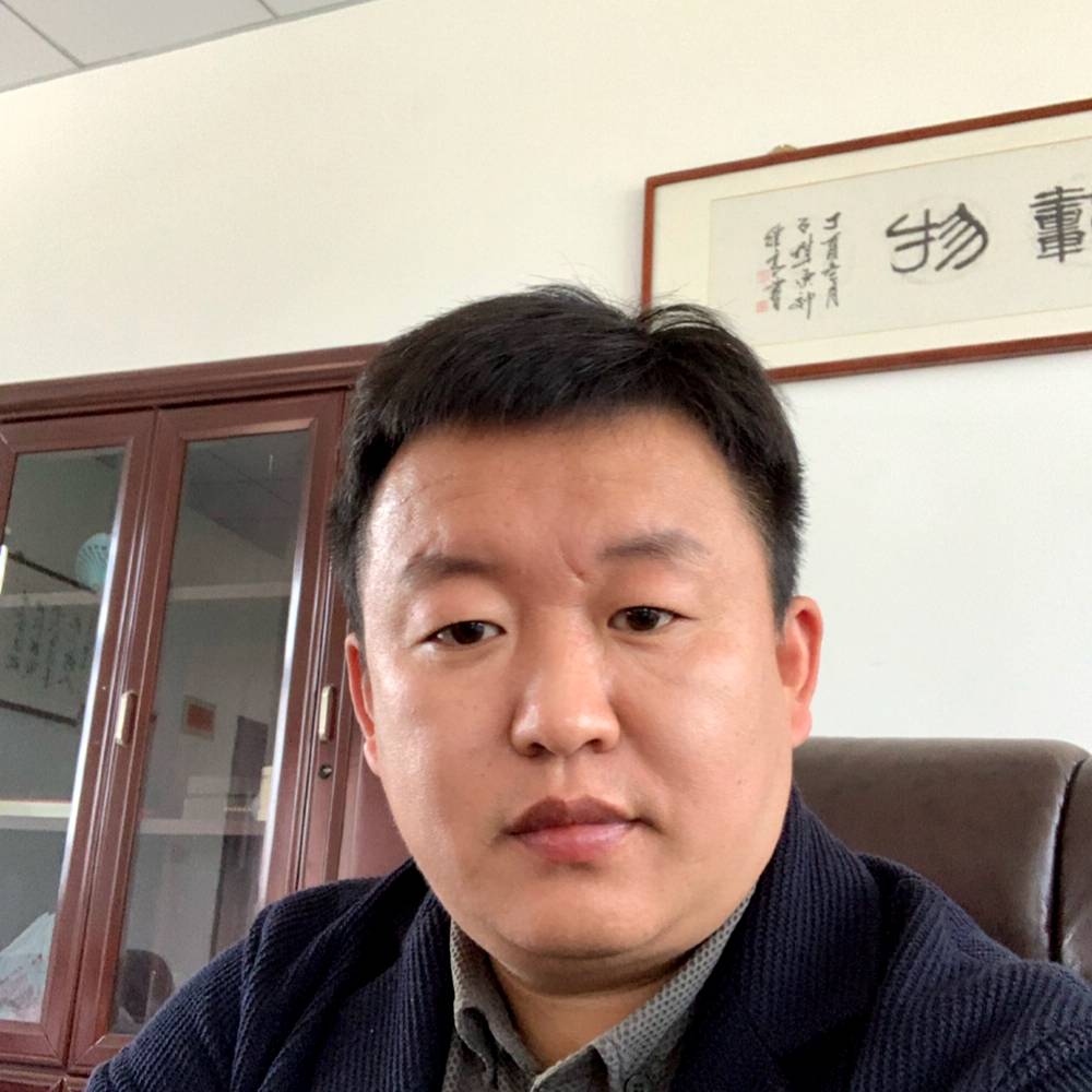 花瓣认真的照片