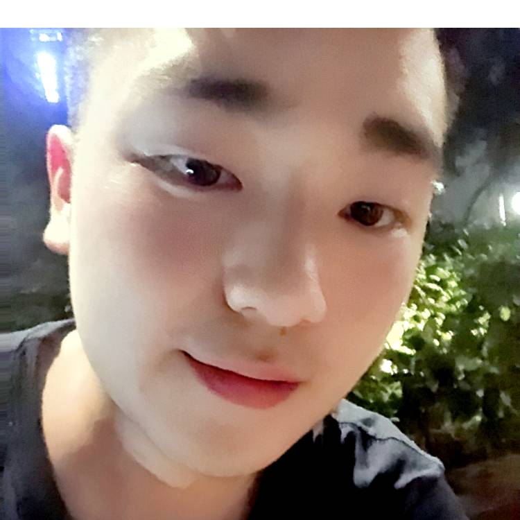 路灯愿机灵的照片