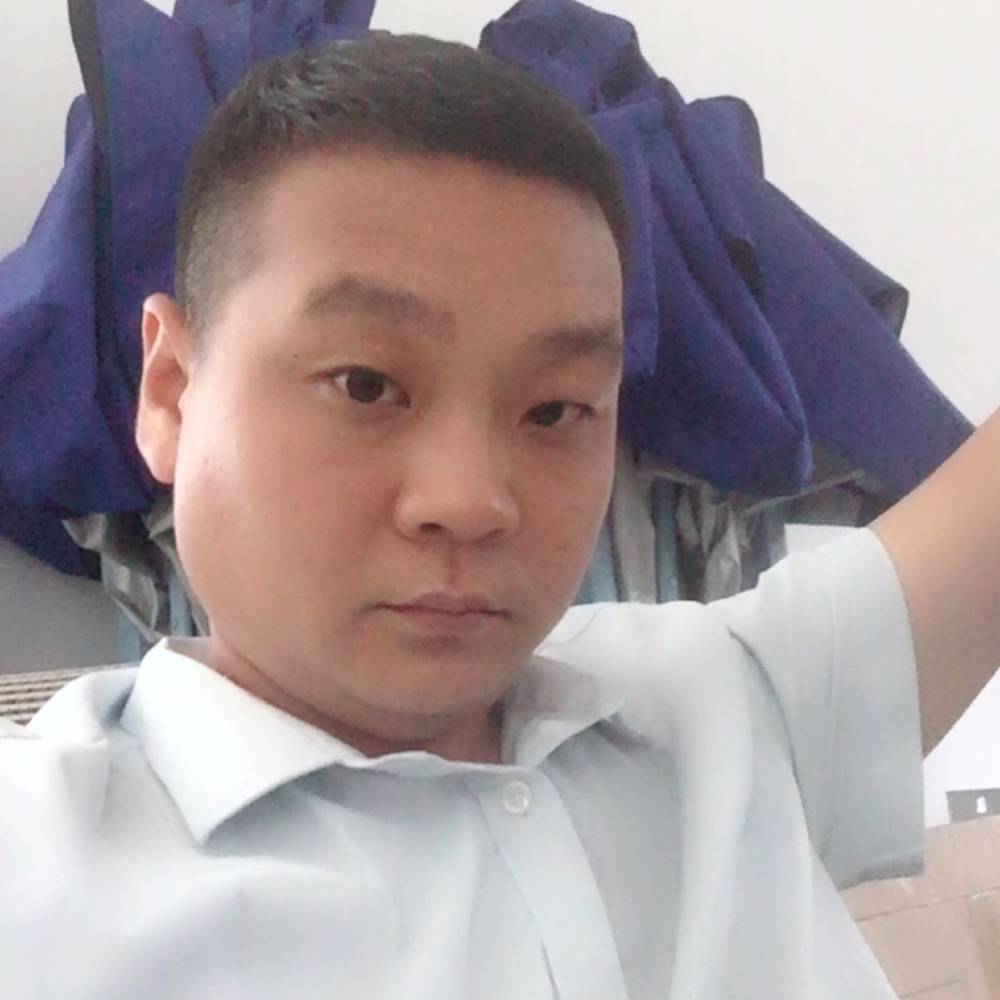 钢铁之心的照片