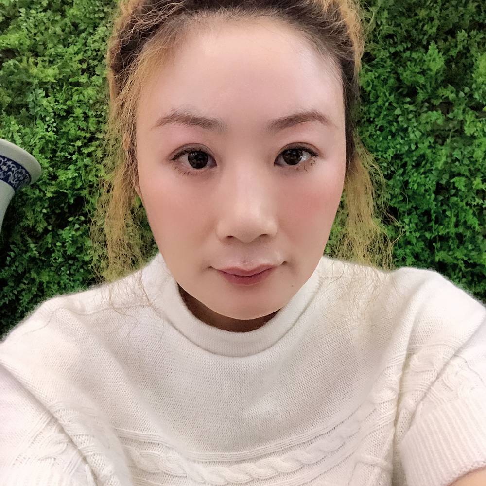 锦瑟漫步的照片