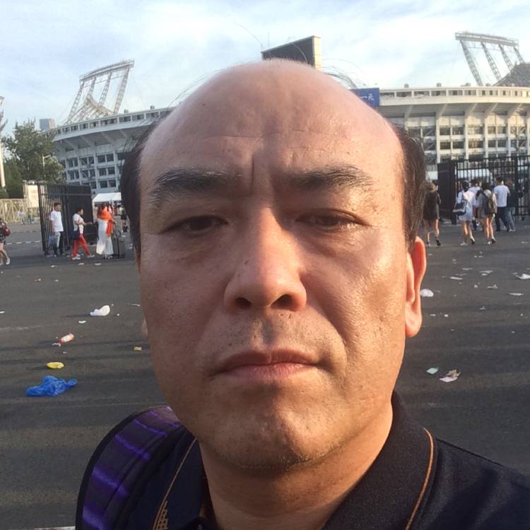蓝天放弃诚心的照片
